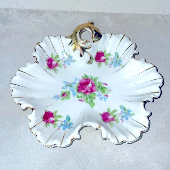 Porcelain Vintage Vanity Trinket Dish Made by ESD Japan Hand Painted Roses EUC - Picture 1 of 11